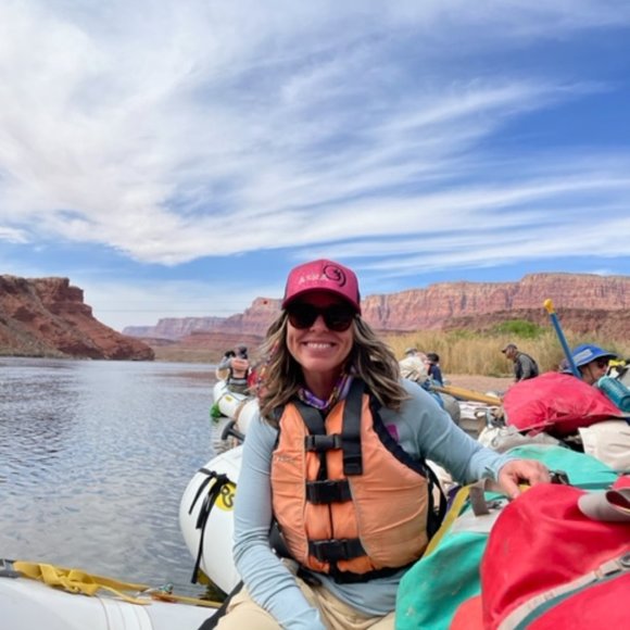 Meet your Posher, Christina - Picture 8 of 12